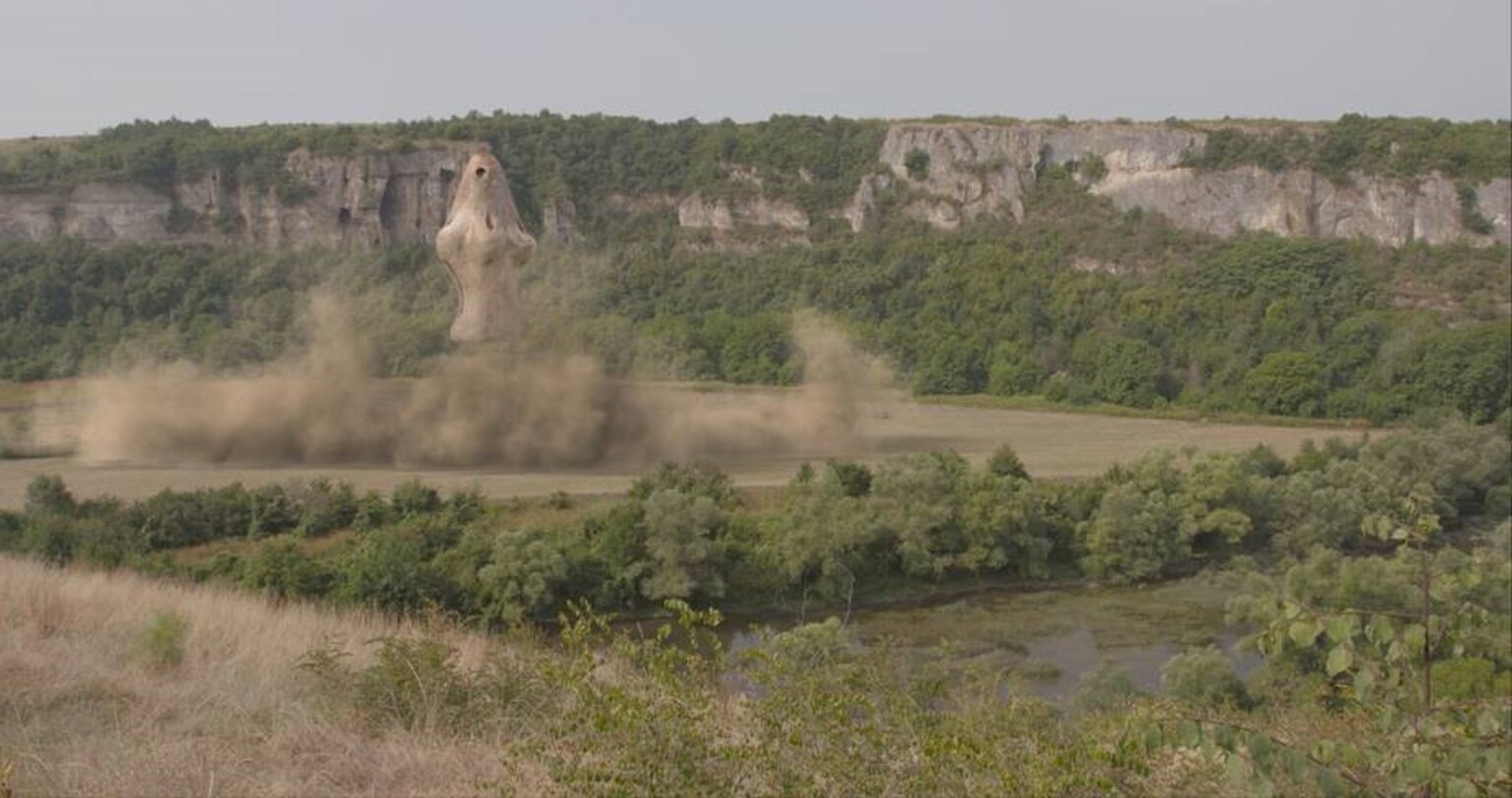  Film still, DUG, Jan Peter Hammer 2018, 32 min. 