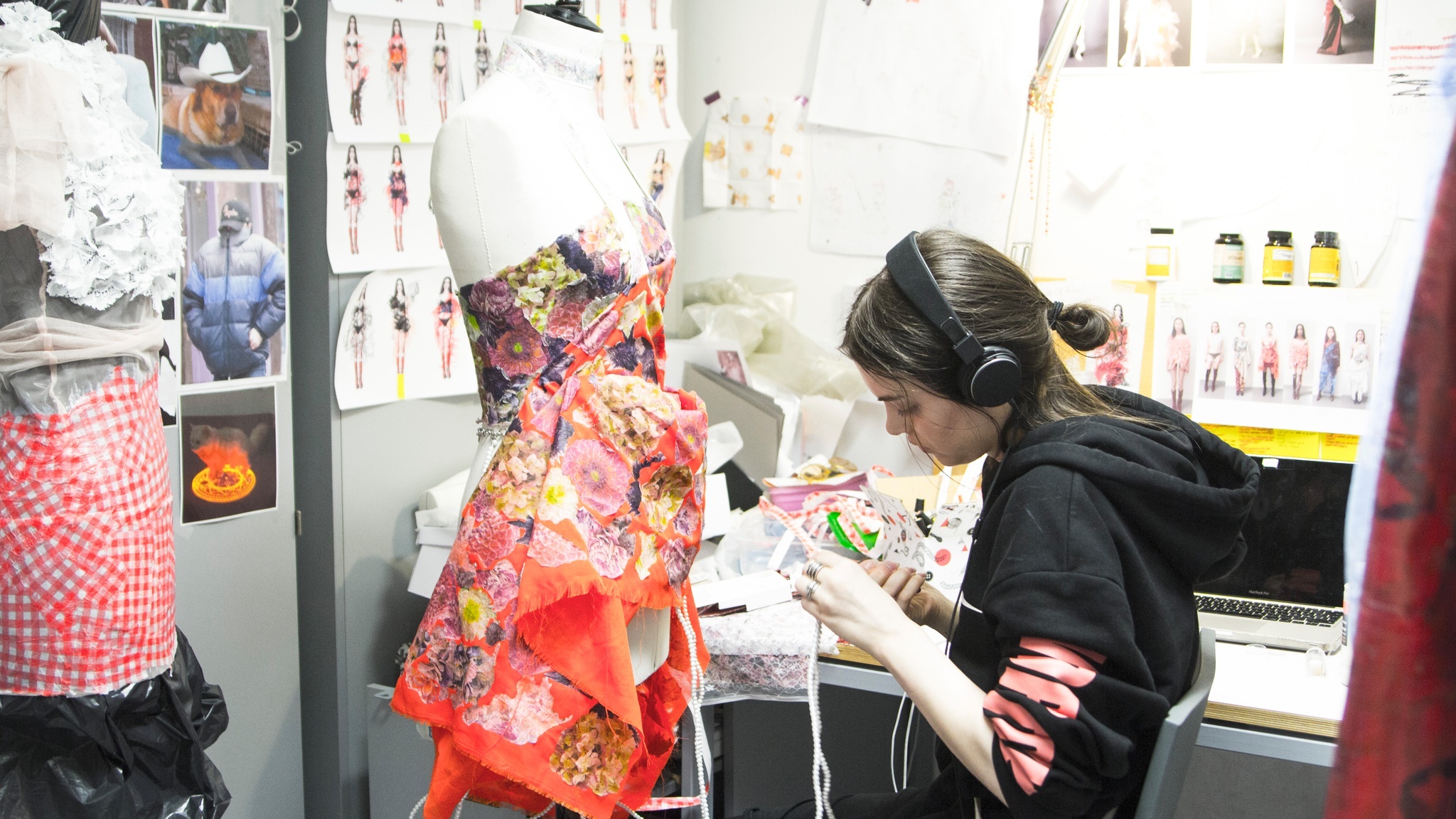 A fashion and costume design student at her place of work. Photo: Live Schille
