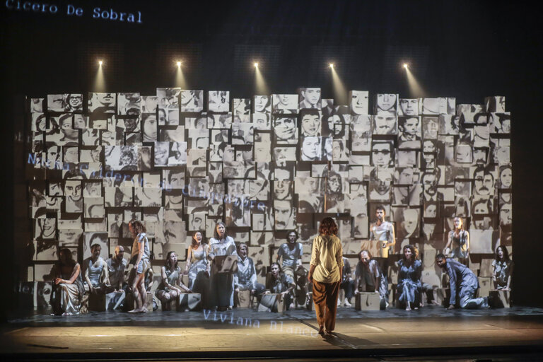 The Trials of Patricia Isasa - opera by Kristin Norderval on a libretto by Naomi Wallace
Photo credit: Mathieu Dupuis
The Trials of Patricia Isasa - opera by Kristin Norderval on a libretto by Naomi Wallace
Photo credit: Mathieu Dupuis