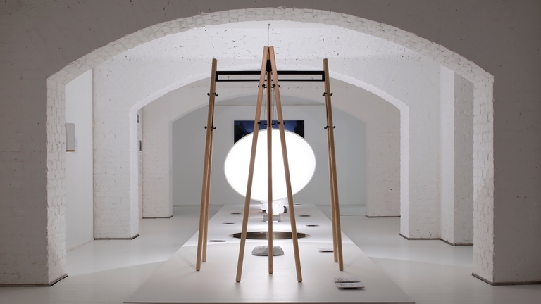 Daniel Rybakken - Daylight and Objects. Retrospective exhibition at the
Helsinki Design Museum. The exhibition is based on the exhibition with
the same name shown in Gothenburg, Sweden with the Röhsska Design Museum.
The exhibition was produced on the occasion of Rybakken being awarded
the Torsten and Wanja Söderberg Prize, the world’s largest design prize.
The exhibition at Helsinki Design Museum was designed by Daniel Rybakken,
curator was Ksenia Kaverina and museum technician was Ville Särmä.
Photography: Daniel Rybakken, 2018
Daniel Rybakken - Daylight and Objects. Retrospective exhibition at the
Helsinki Design Museum. The exhibition is based on the exhibition with
the same name shown in Gothenburg, Sweden with the Röhsska Design Museum.
The exhibition was produced on the occasion of Rybakken being awarded
the Torsten and Wanja Söderberg Prize, the world’s largest design prize.
The exhibition at Helsinki Design Museum was designed by Daniel Rybakken,
curator was Ksenia Kaverina and museum technician was Ville Särmä.
Photography: Daniel Rybakken, 2018