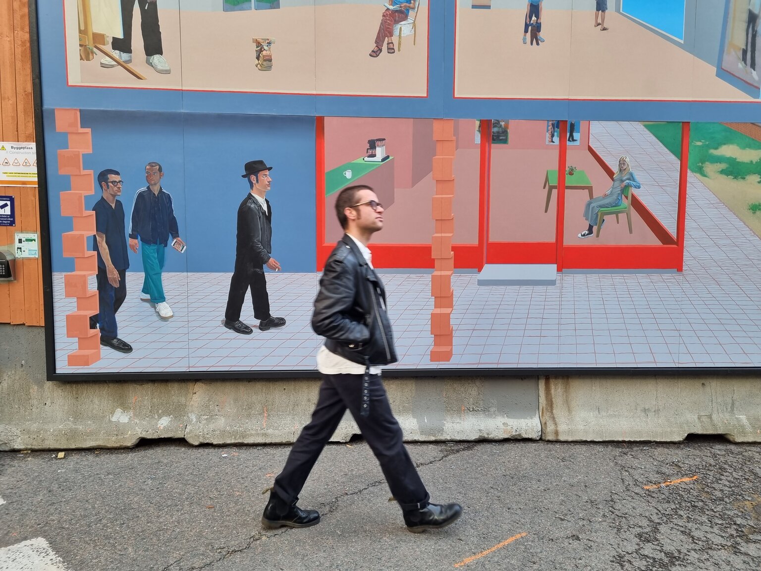 Kameraten Benjamin går med seg sjølv #walkingwithbenjamin. Foto: Privat.