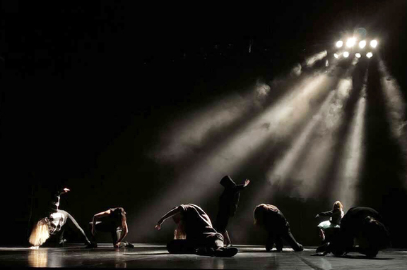 Pleiades. Koreografi: Bente Alice Westgård. 2BA samtidsdans. Høstforestilling 2021