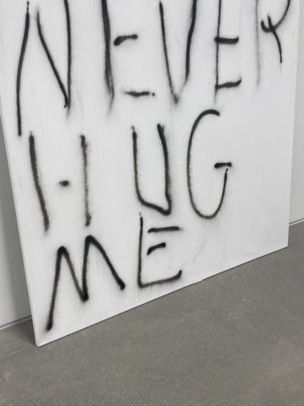 Emil Kjærnlis verk Dad Never Hug Me (2020) @emilkjaernli
Foto: Vera Moi.