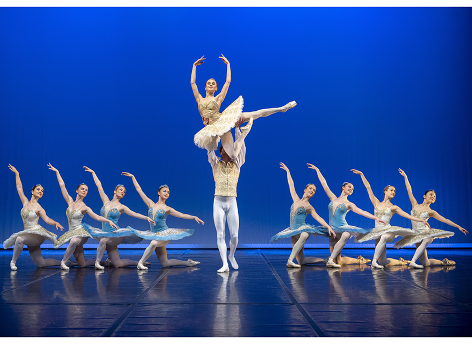 Avgangsforestilling 2023 klassisk ballett KHiO. Foto: Jürg Wiesner
