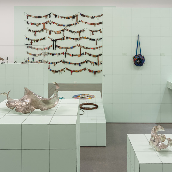 International opportunities in art jewellery