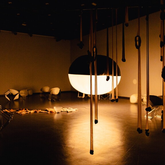 Choreographing an Archive of Relations: Singularities and the Shared Commons in Dance