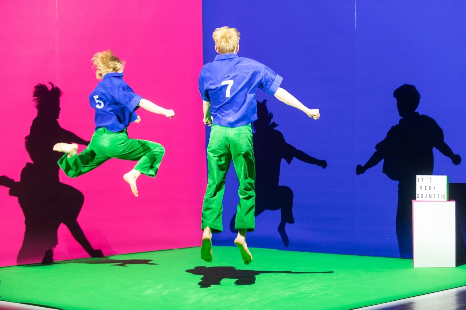 Avgang 2023: It’s Very Dramatic, Fie Dam Mygind med gjest Anton Skaaning Thomsen. Foto: Yaniv Cohen
