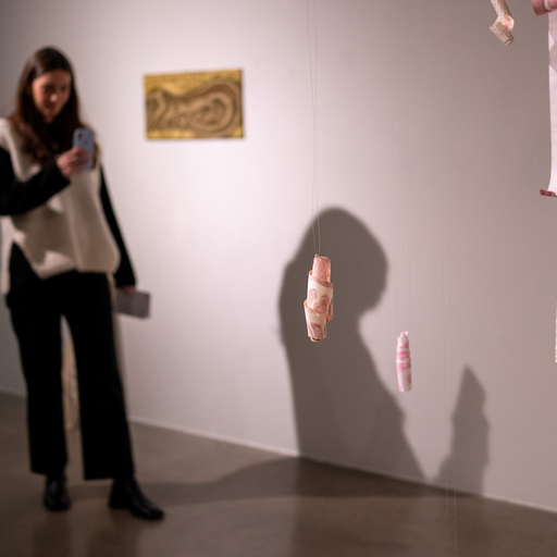 Studenter med kunst til norske arbeidsplasser