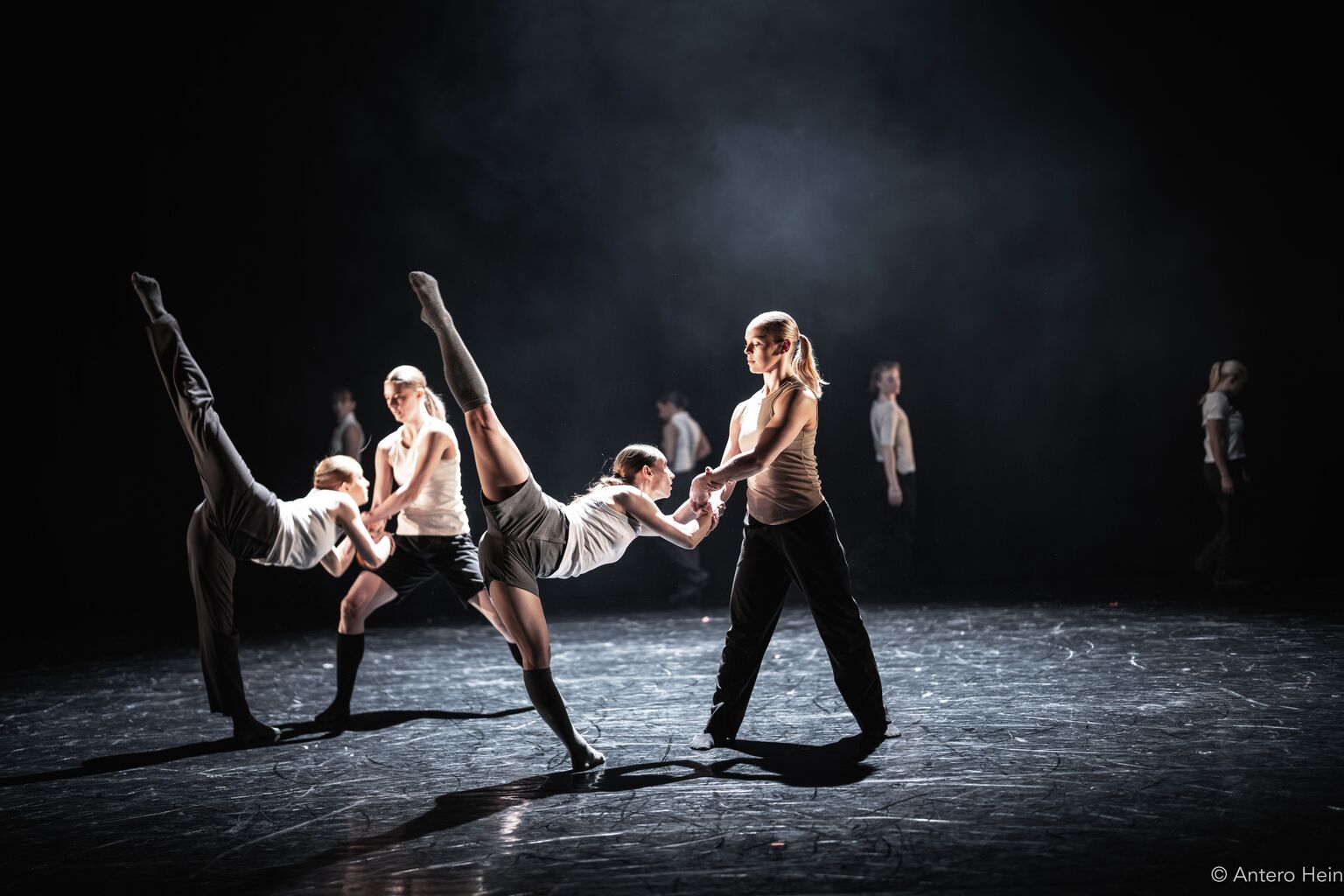 Illustrasjon fra Høstforestilling 2024. Foto: Antero Hein