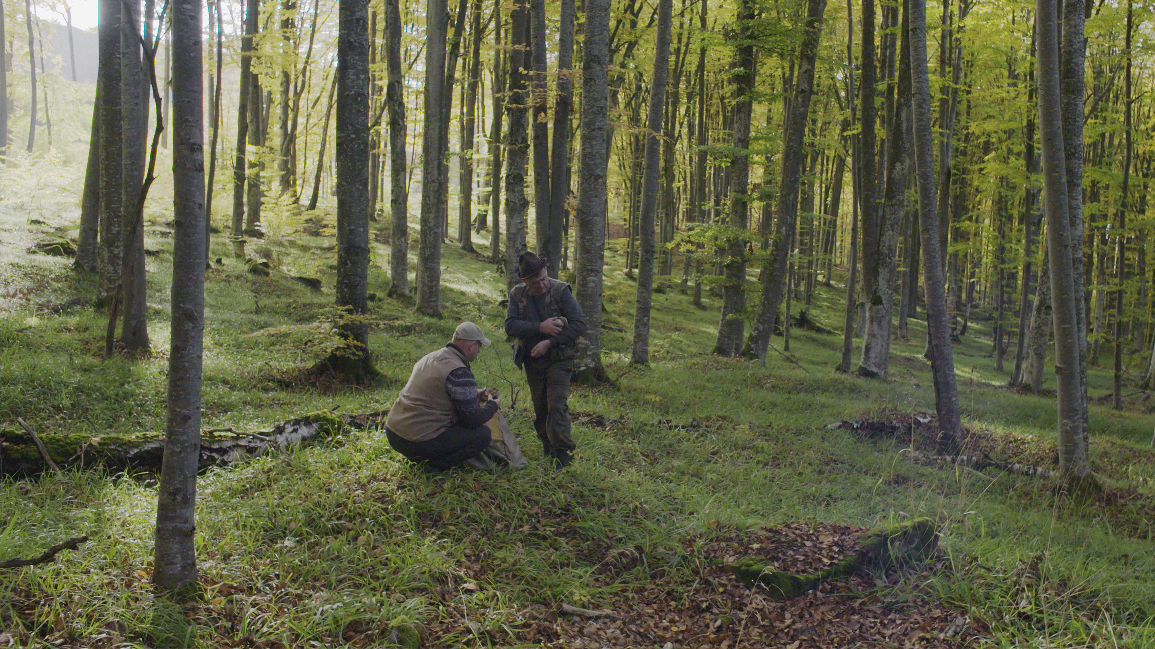 Det er framleis sju familiar i byen Corund i Romania, som driv med tradisjonelle handverket å framstille det mjuke materialet amadou av sopp. Foto Mari Koppanen Det er framleis sju familiar som driv med tradisjonelle handverket å framstille det mjuke materialet amadou. Foto Mari Koppanen